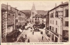 CPA La Louvesc Ardeche La Place et l'Avenue de la Basilique St Regis 