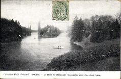 CPA Paris Petit Journal Le Bois de Boulogne (vue prise entre les deux Lacs)