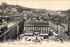 CPA Lyon Place et Quartier des Terreaux