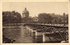 CPA Paris Le Pont des Arts et l'Institut