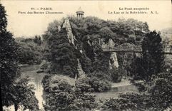 CPA Paris Parc des Buttes Chaumont Le pont suspendu Le Lac et le Belvedere
