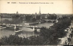 CPA Paris Panorama sur la Seine pris du Ponts des Arts Tour Eiffel