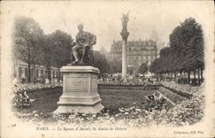 CPA Paris Le Square d'Anvers La Statue de Diderot