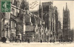 CPA Bordeaux Details de la Cathedrale St Andre et la Tour Pey Berland