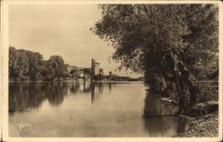CPA Villeneuve les Avignon (Gard) Le Rhone et la Tour de Philippe le Bel