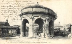 CPA Villeneuve les Avignon La Fontaine Saint Jean