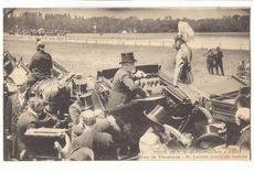 Visite de S M Alphonse XIII a Paris CPA revue de Vincennes M Loubet monte en voiture