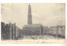 Arras CPA L'hotel de ville et la petite place
