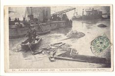 Paris inonde CPA Janvier 1910 Epaves de bateaux emportes par la crue