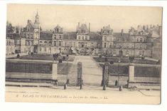Palais de Fontainebleau CPA La cour des adieux