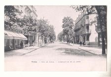 Vichy CPA Rue de Paris Perspective de la gare