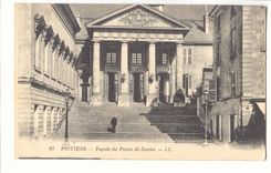 Poitiers CPA Facade du palais de justice
