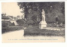 Pau CPA Le parc du chateau national statue de Gaston Phoebus