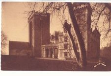 Pau CPA Le chateau Herni IV facade Est