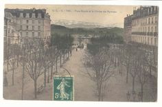 Pau CPA place Royale et la chaine des Pyrenees